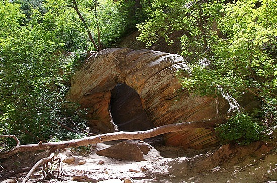 Arch in Hidden Canyon