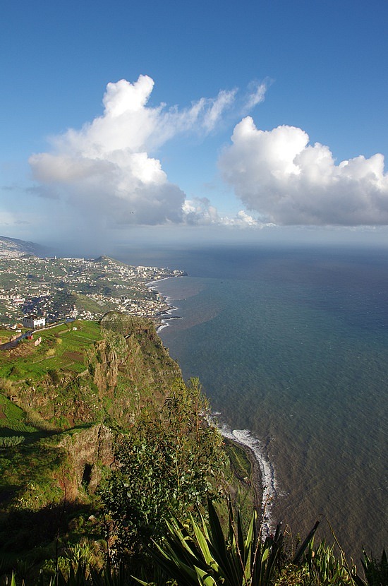 Blick auf Funchal von Cabo Girao